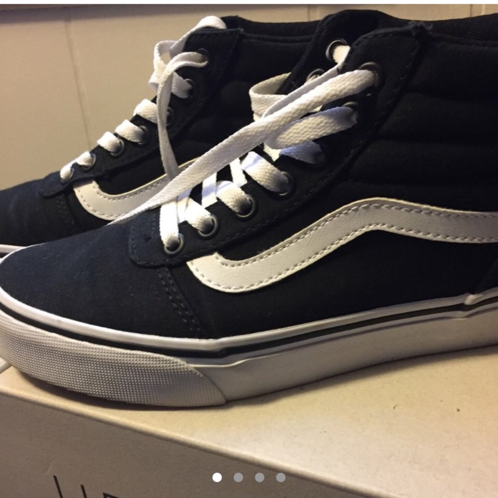 Black Vans